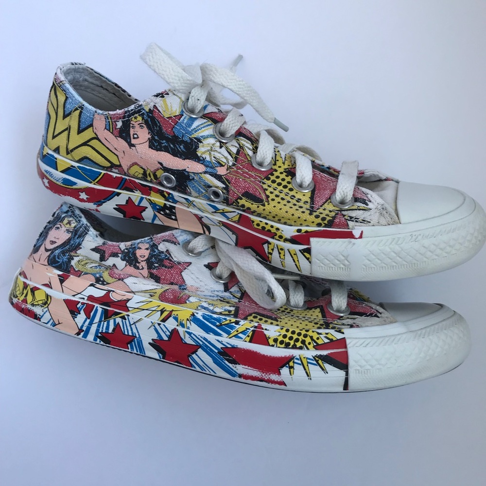 Converse Wonder Woman Sneakers Men’s 4 Women’s 6 - Picture 1 of 8